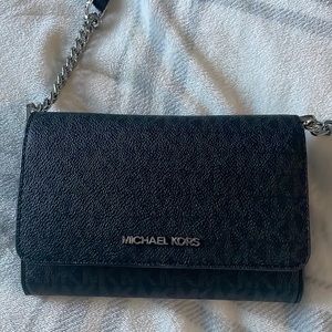 Michael kors cross body bag!!